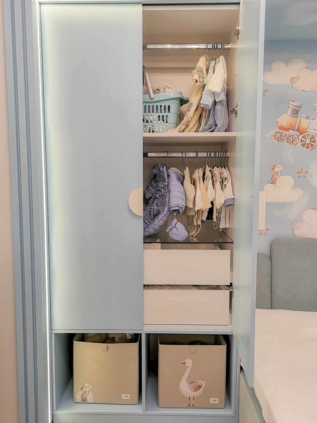 998660fa-10ad-4aeb-8405-1f2183264aaa